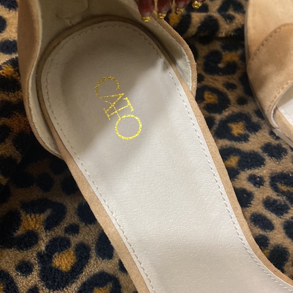 Cato Tan Block Heel with Beaded Ankle Size 8 - Picture 4 of 7